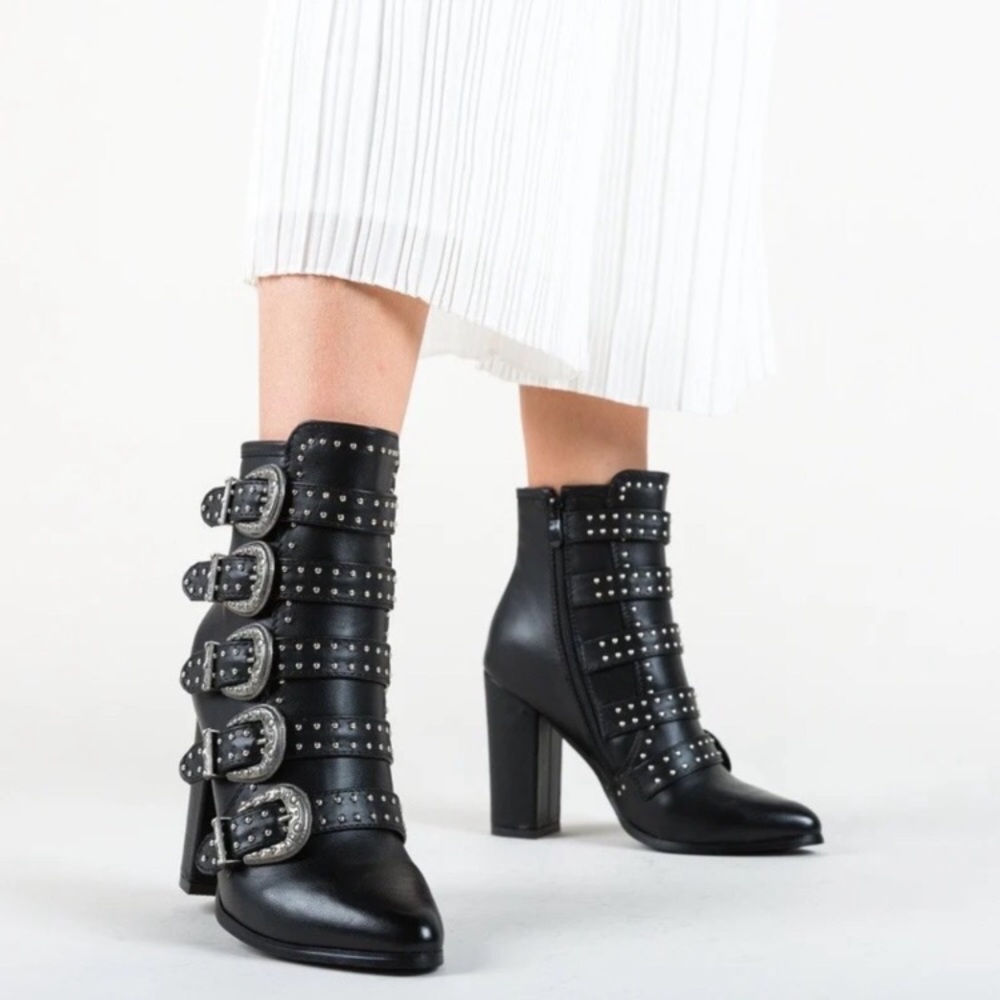 Steve Madden Comet Studded Buckle Pointed Black Leather Heel Boots Size 6